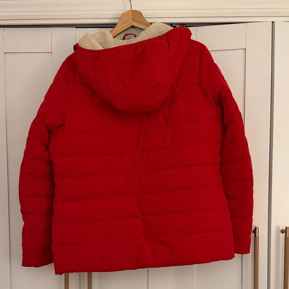 Michael Kors Women’s Red Warm Zip-Front Jacket with Sherpa-Lined Hood – Size L - Picture 8 of 8